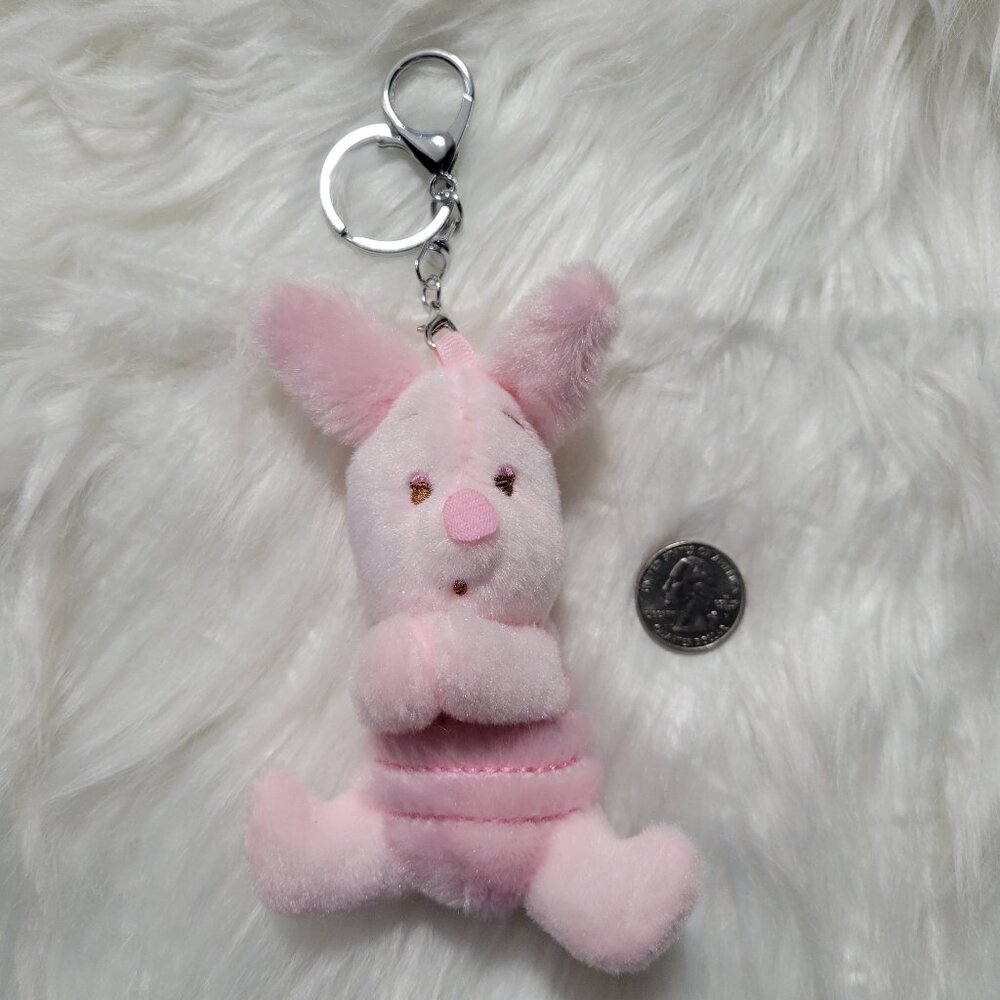 Winnie The Pooh Piglet Plush Keychain View 3